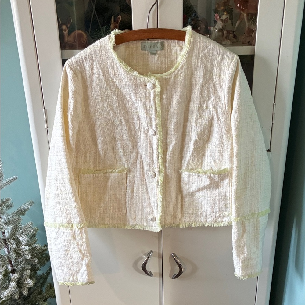 RyeGrass sz L Cream Tweed Jacket Shorter Style Fringed euc